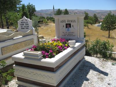 Hekimhan Urfa taşı granit bantlı mezar 27